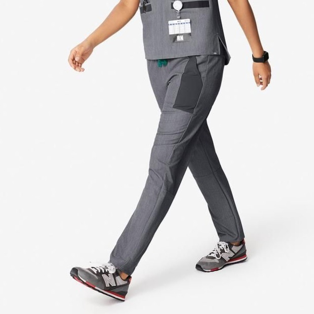 Figs Manari Slim-leg Cargo Pants
